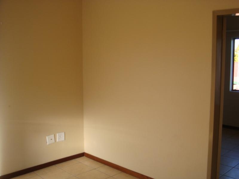 To Let 1 Bedroom Property for Rent in Bult West North West